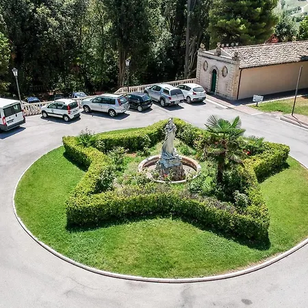 Domus Stella Maris - Casa Per Ferie Otel *