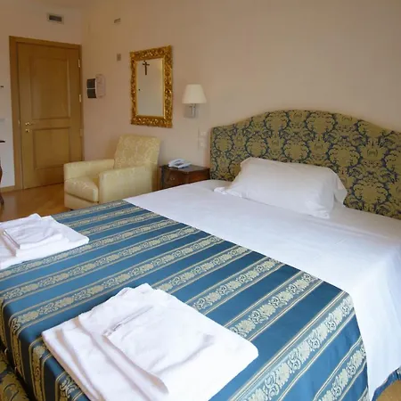 Domus Stella Maris - Casa Per Ferie Otel *