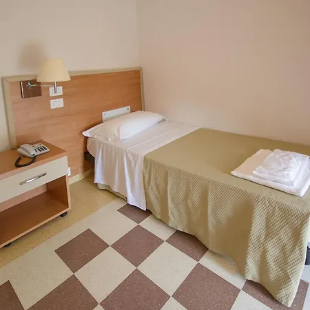 Hotel Domus Stella Maris - Casa Per Ferie *
