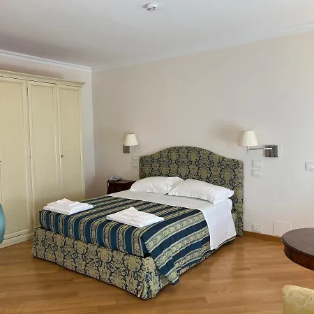 Domus Stella Maris - Casa Per Ferie *